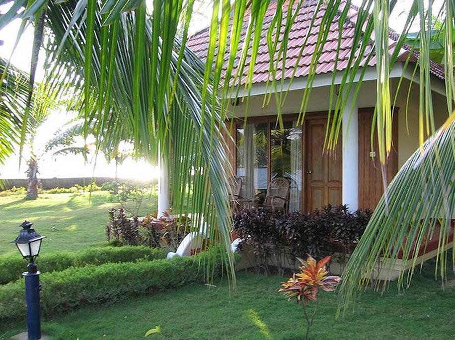 Aquasserenne Kollam Exterior foto