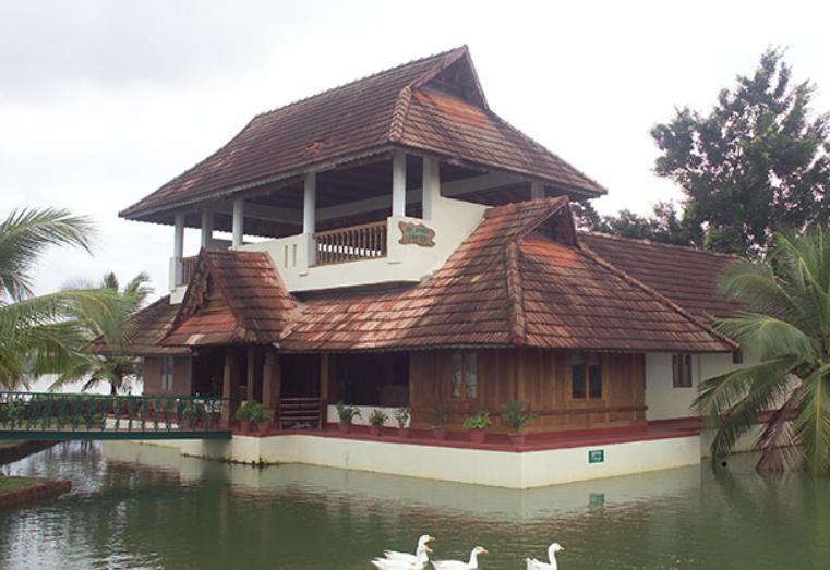 Aquasserenne Kollam Exterior foto